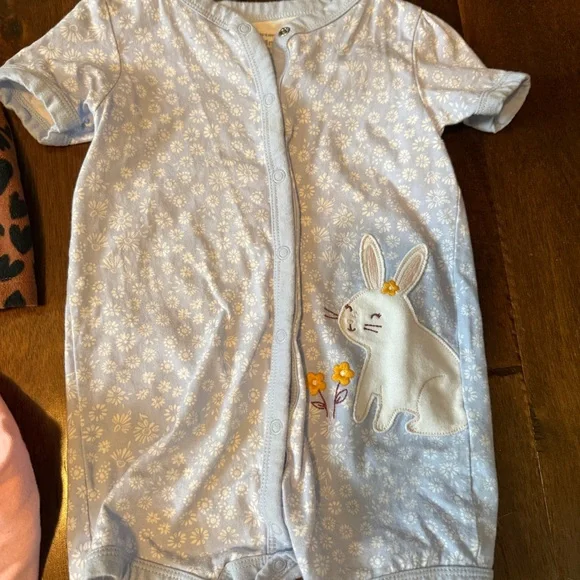 Carter's Kids Matching Set - Gray, Pink, Red, Leopard - Picture 7 of 16